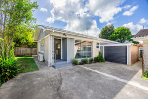 Easy Living. Affordable. Income Ready